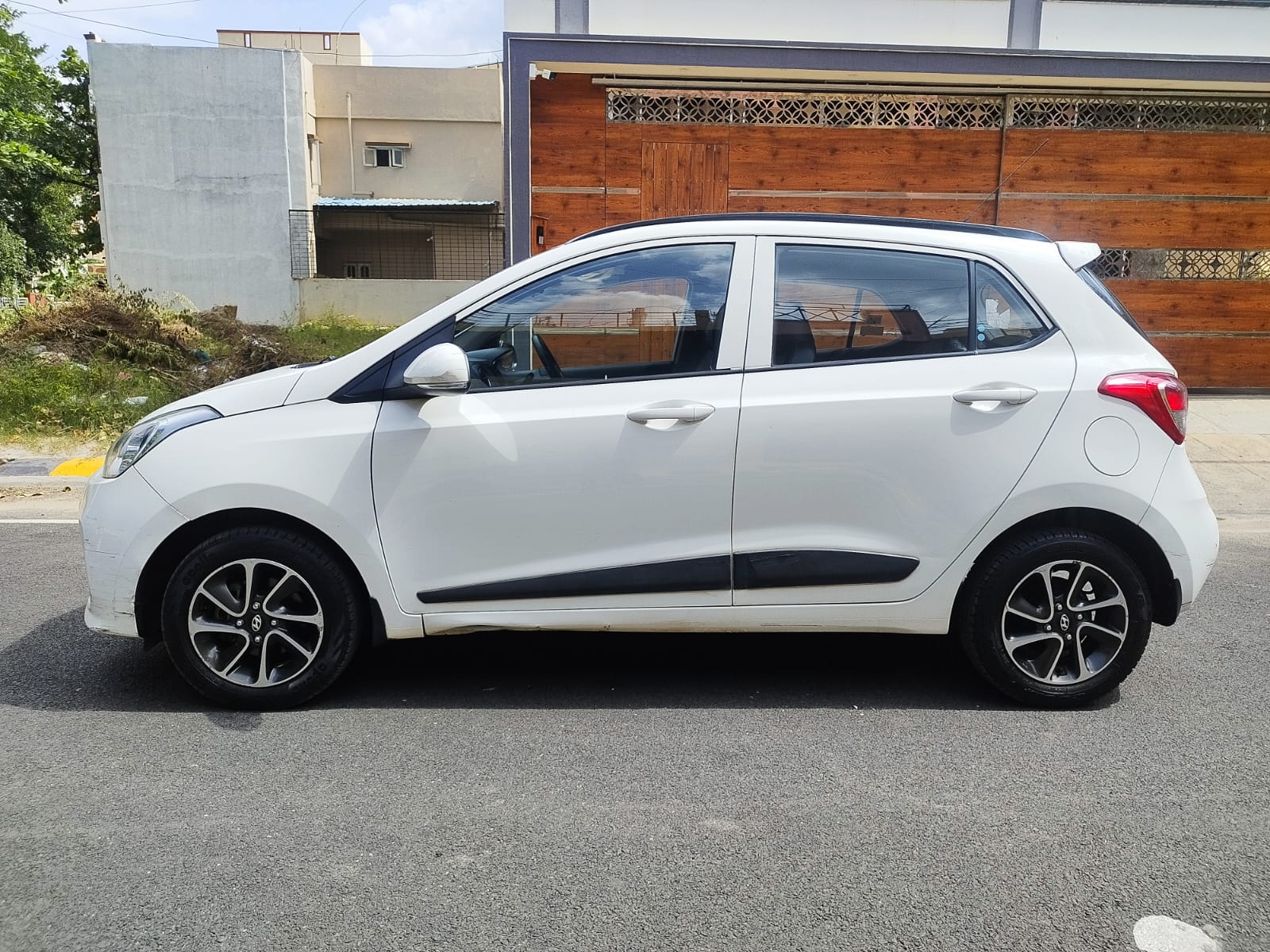 2018 Hyundai Grand i10 1.2 Sportz Petrol AT