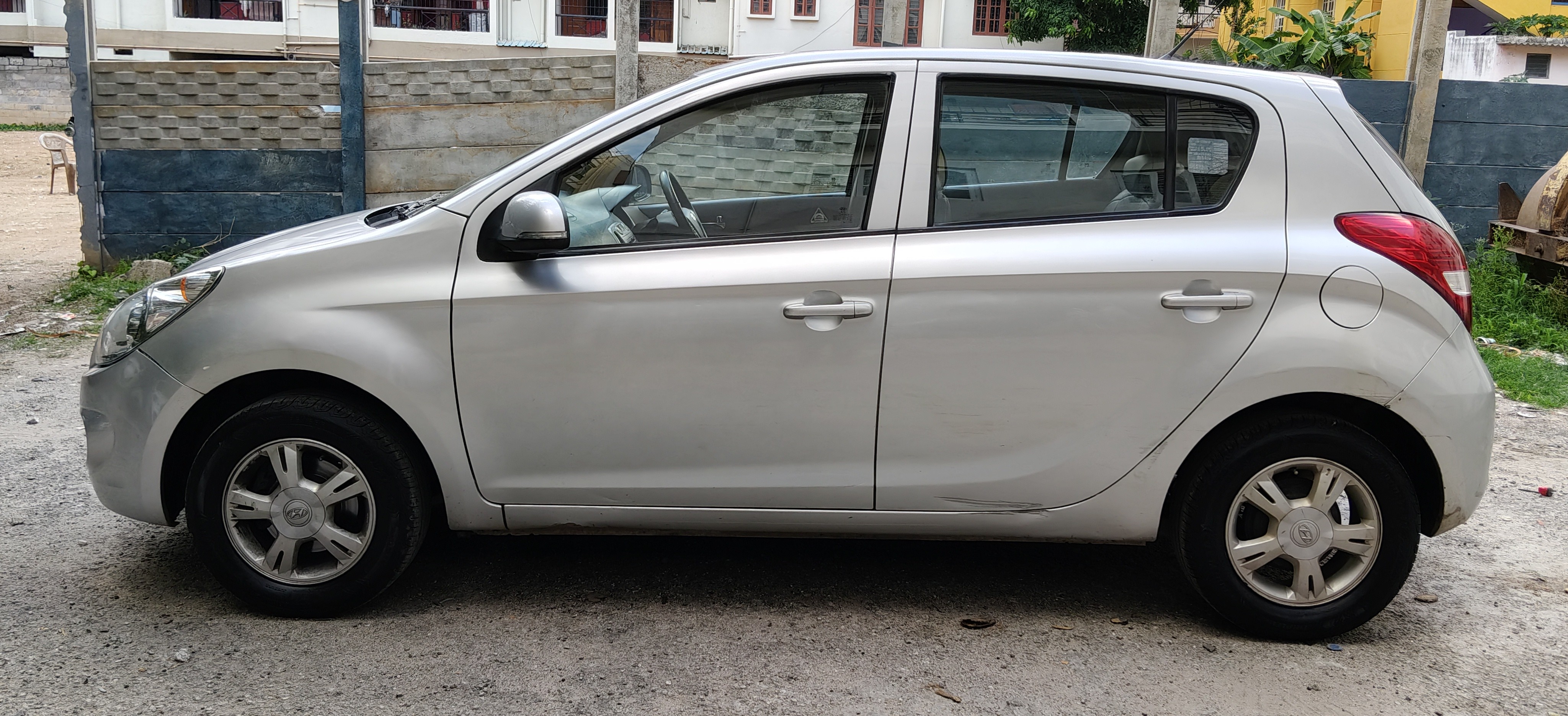 2011 Hyundai i20 1.2 Asta Petrol MT