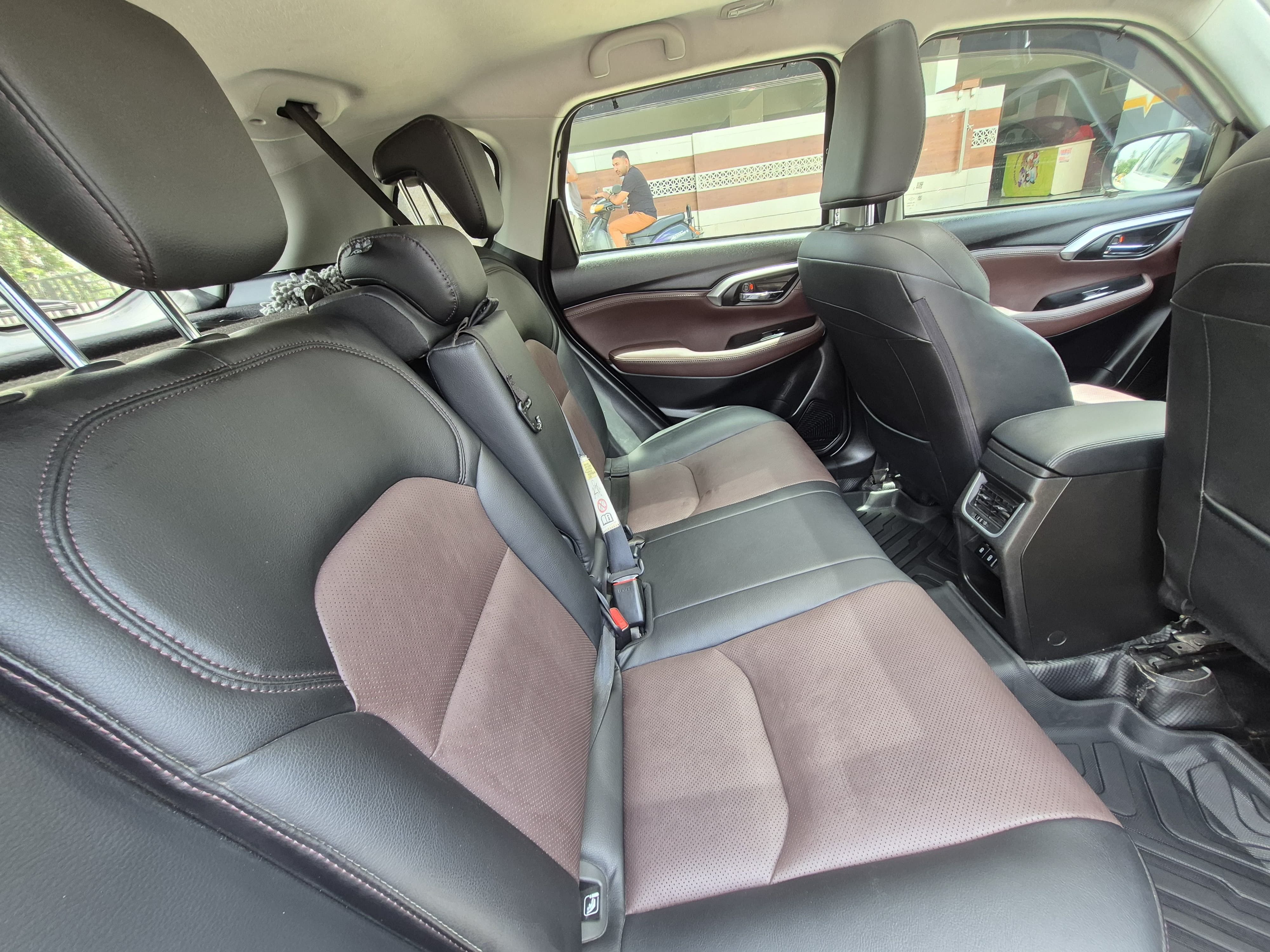 2024 Maruti Suzuki Grand Vitara Alpha Dual Tone