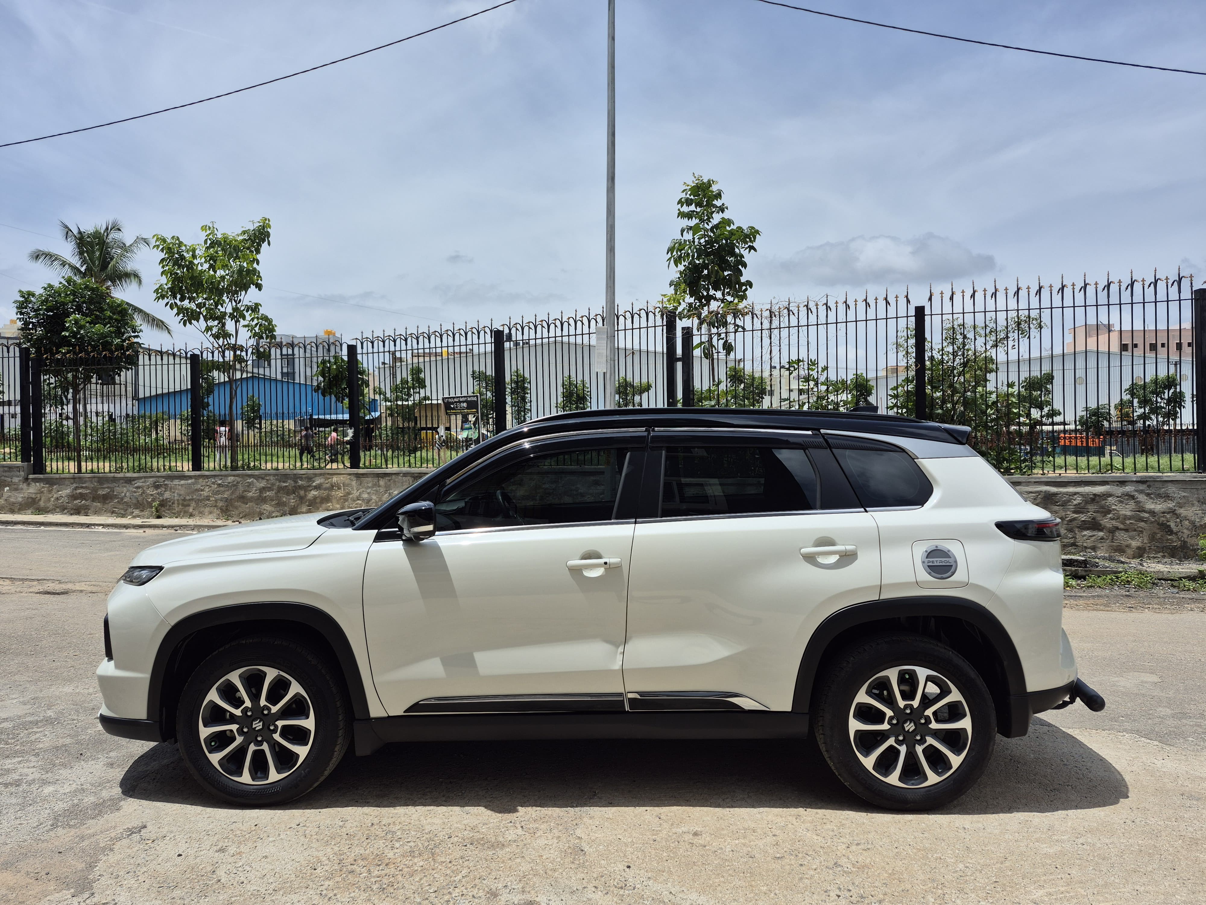 2024 Maruti Suzuki Grand Vitara Alpha Dual Tone