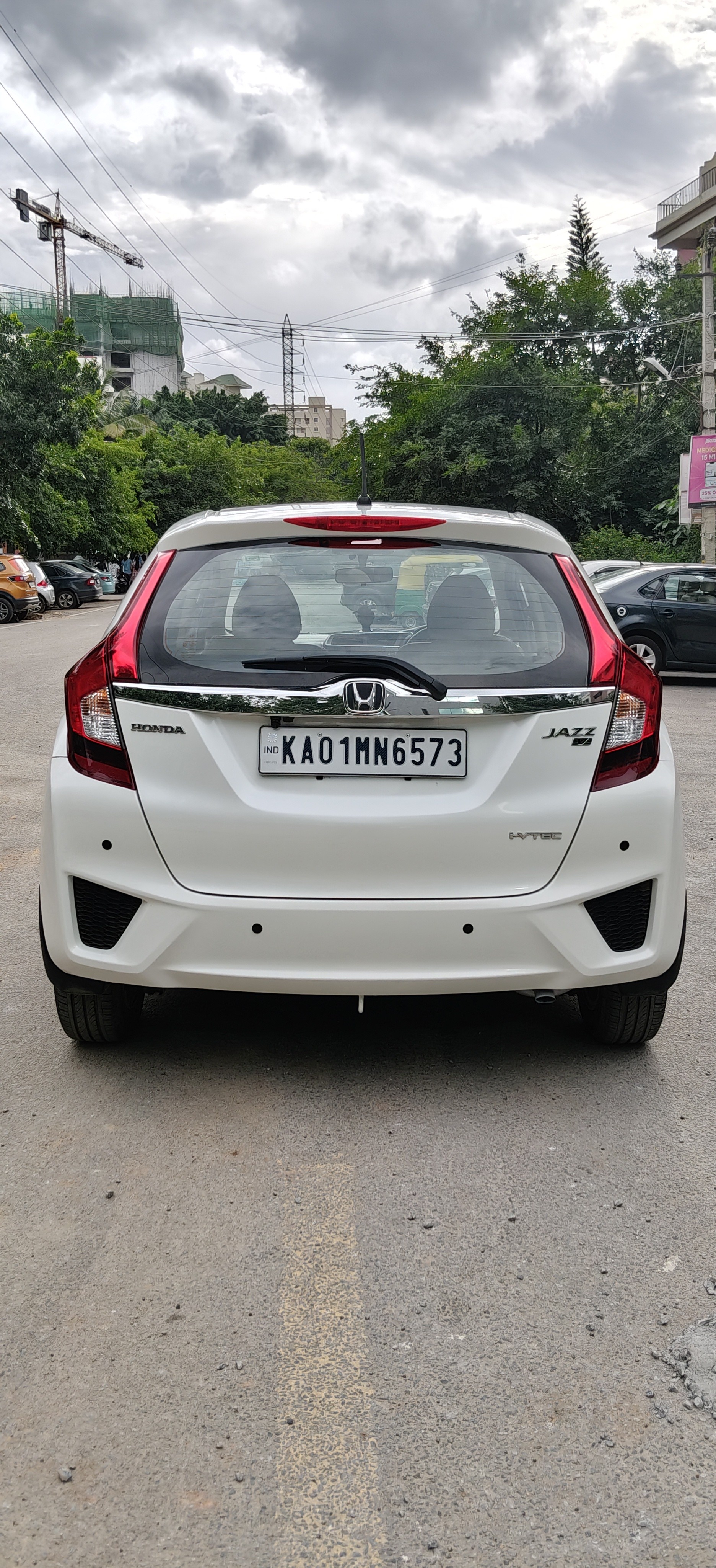 2016 Honda Jazz V CVT Petrol BS IV
