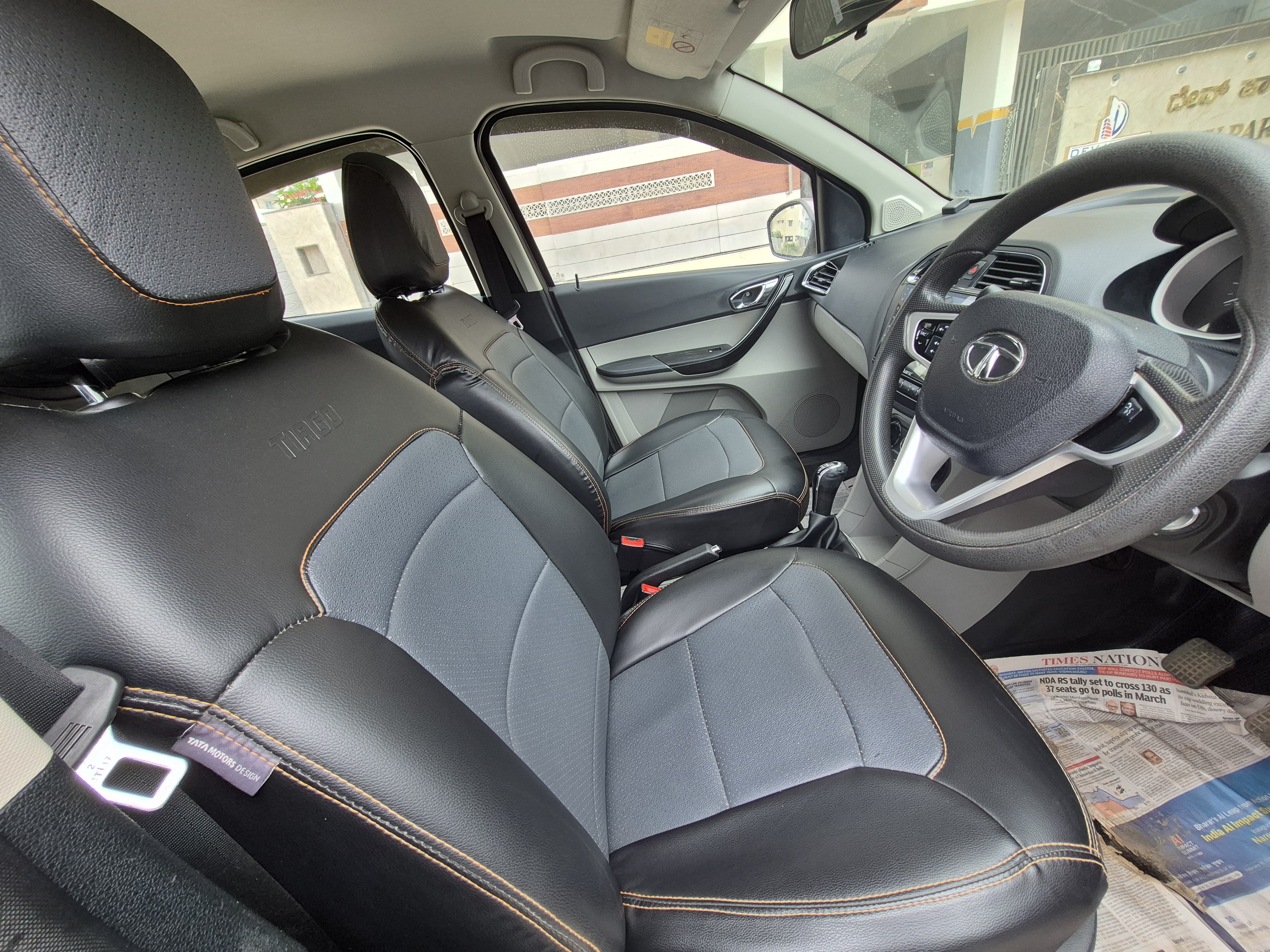 2017 Tata Tiago Revotron XZ [2016-2022]