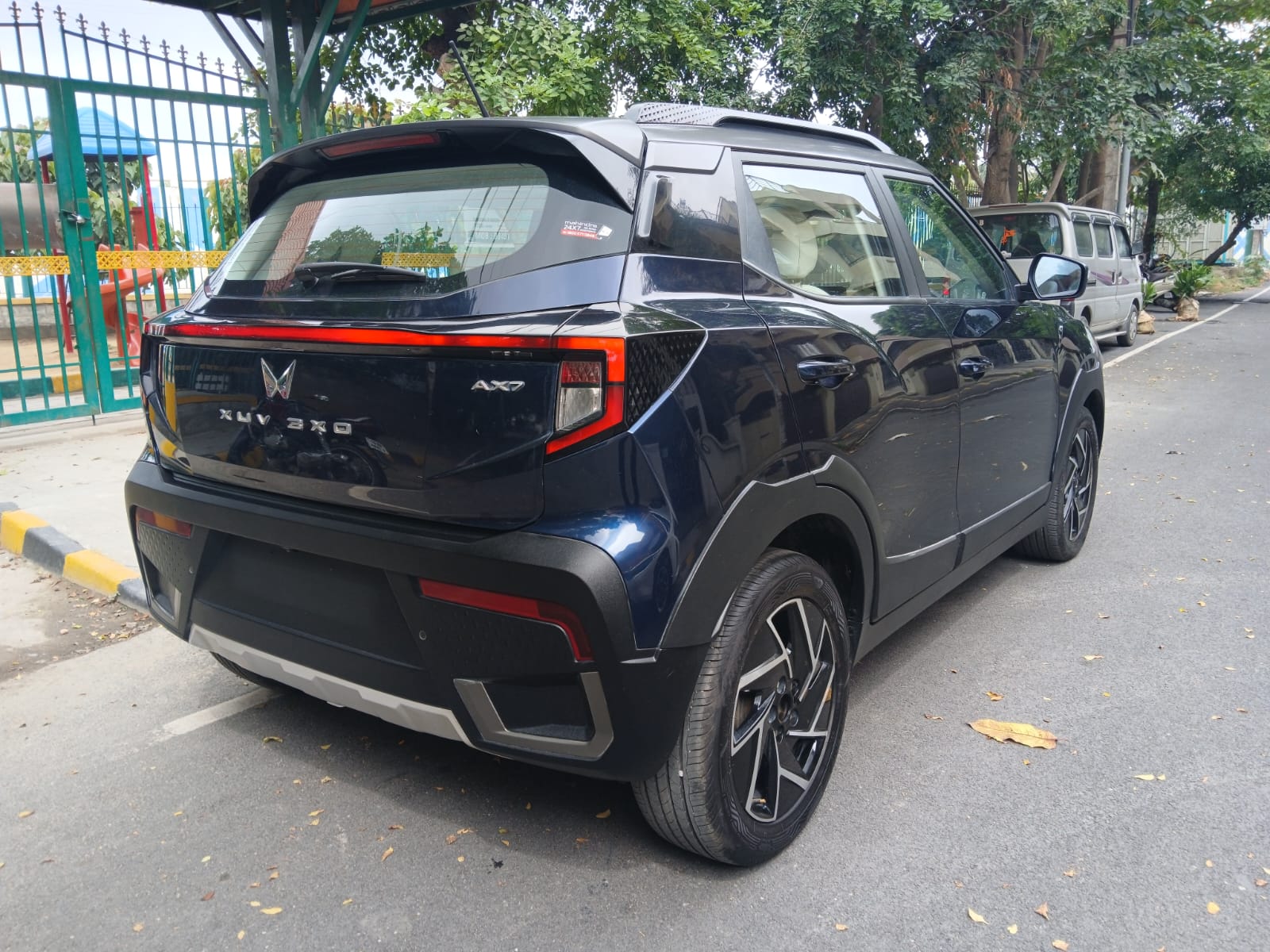 2024 Mahindra XUV 3XO AX7 1.2 TGDi AT