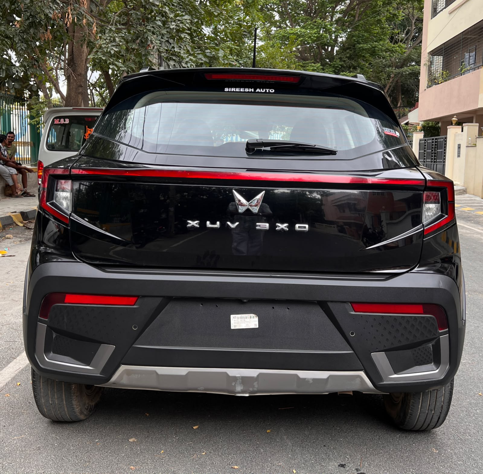 2024 Mahindra XUV 3XO AX5 1.2 L TCMPFi AT