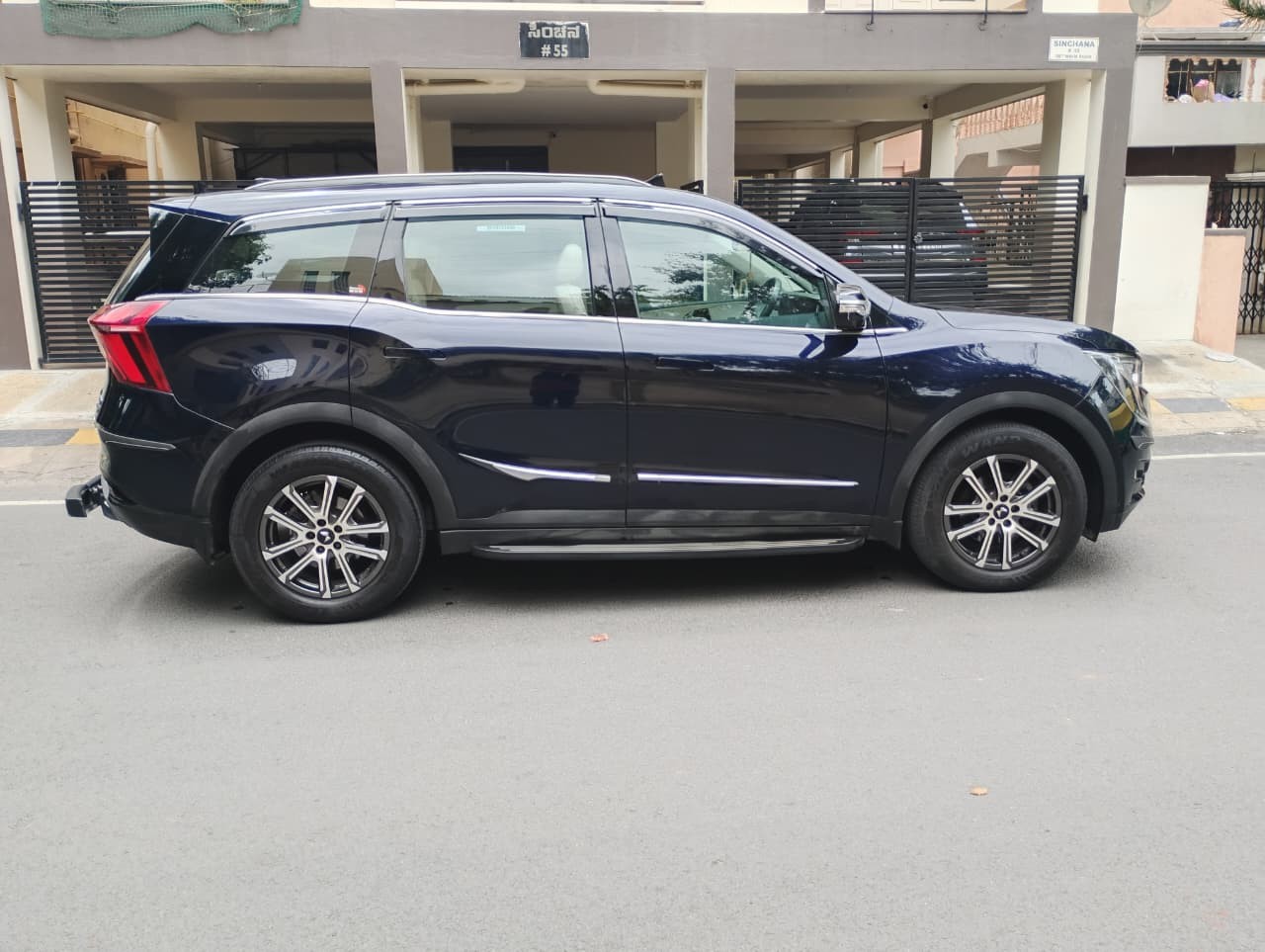 2024 Mahindra XUV700 MX Diesel MT 7 STR