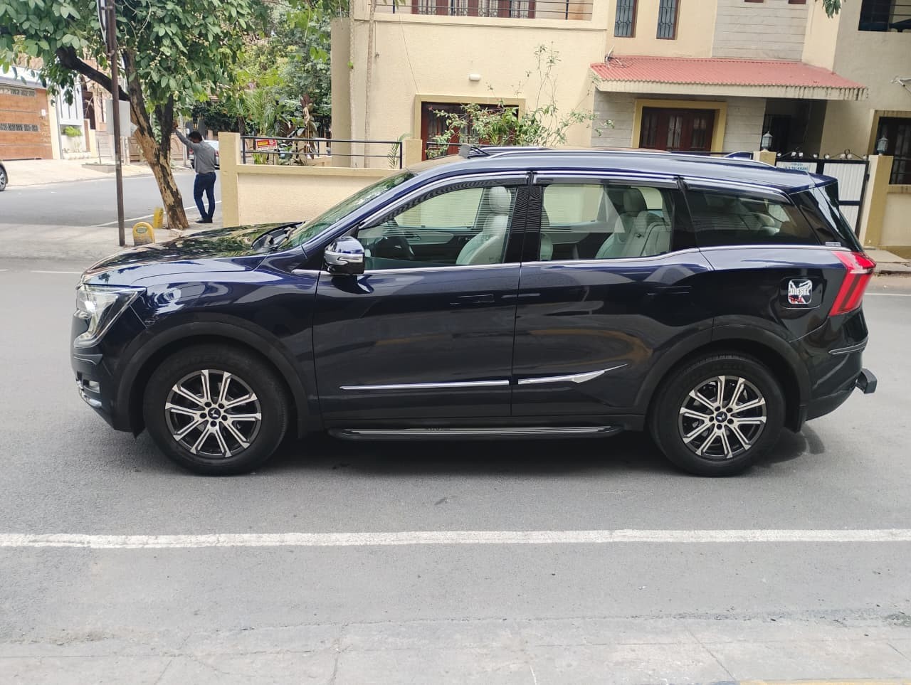 2024 Mahindra XUV700 MX Diesel MT 7 STR