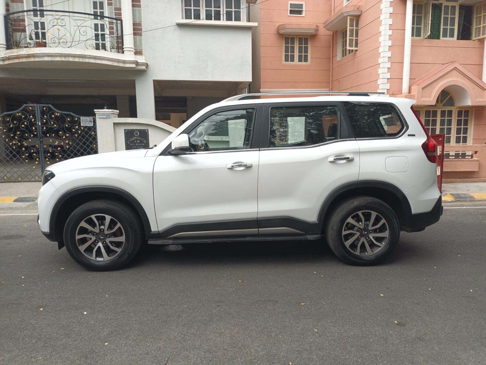 2024 Mahindra Scorpio-N Z8 L 7 STR AT Diesel [2022-2025]