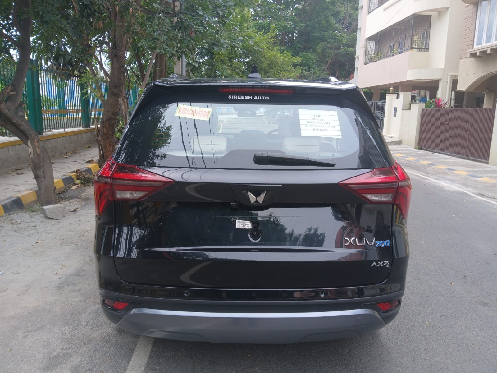 2024 Mahindra XUV700 MX Petrol MT 7 STR