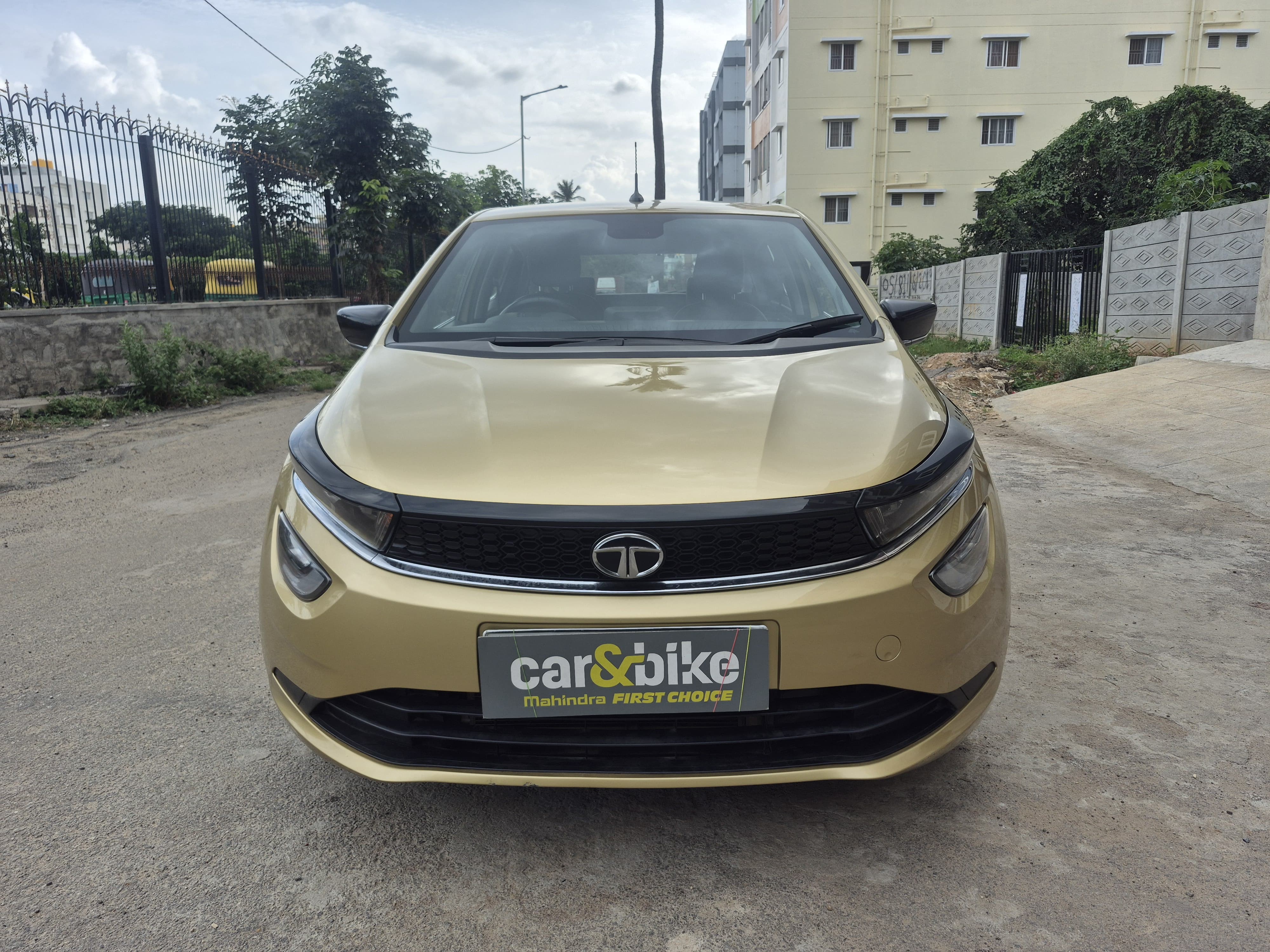 2020 Tata Altroz XZ Petrol
