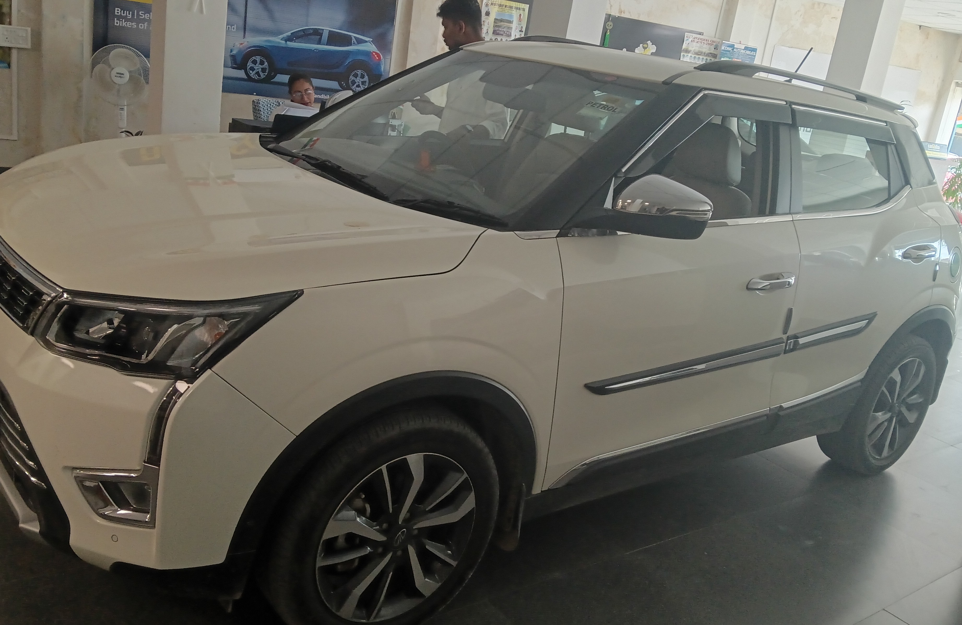 Used 2021 Mahindra XUV300 Used 2021 Mahindra XUV300