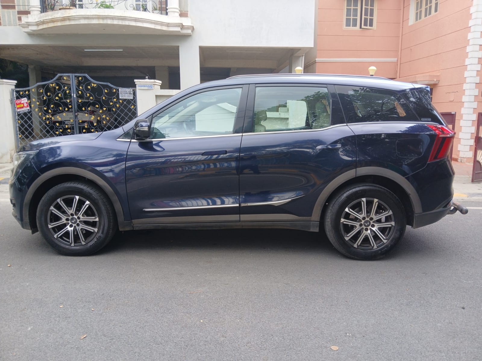 2022 Mahindra XUV700 AX7 AT Diesel 7 STR