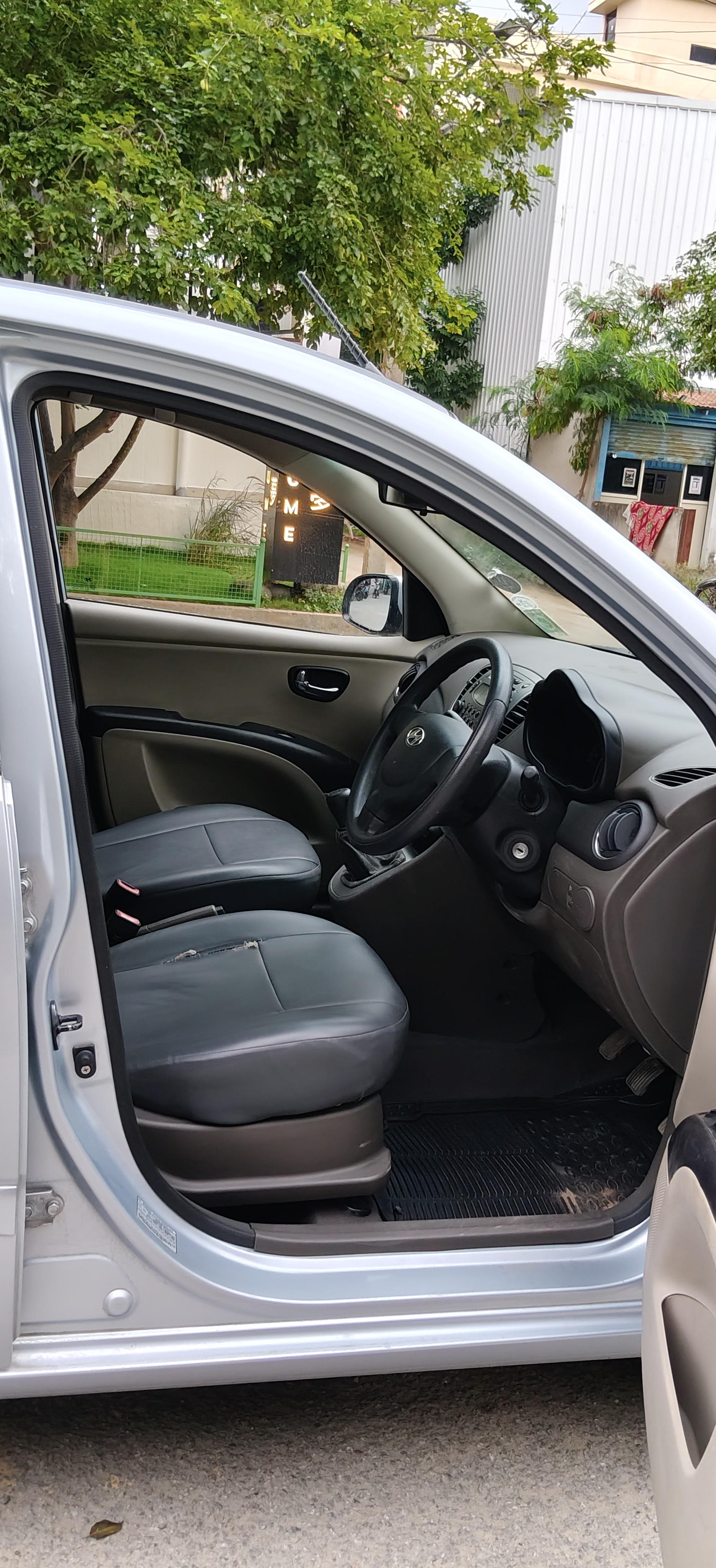 2011 Hyundai i10 1.2 Sportz MT