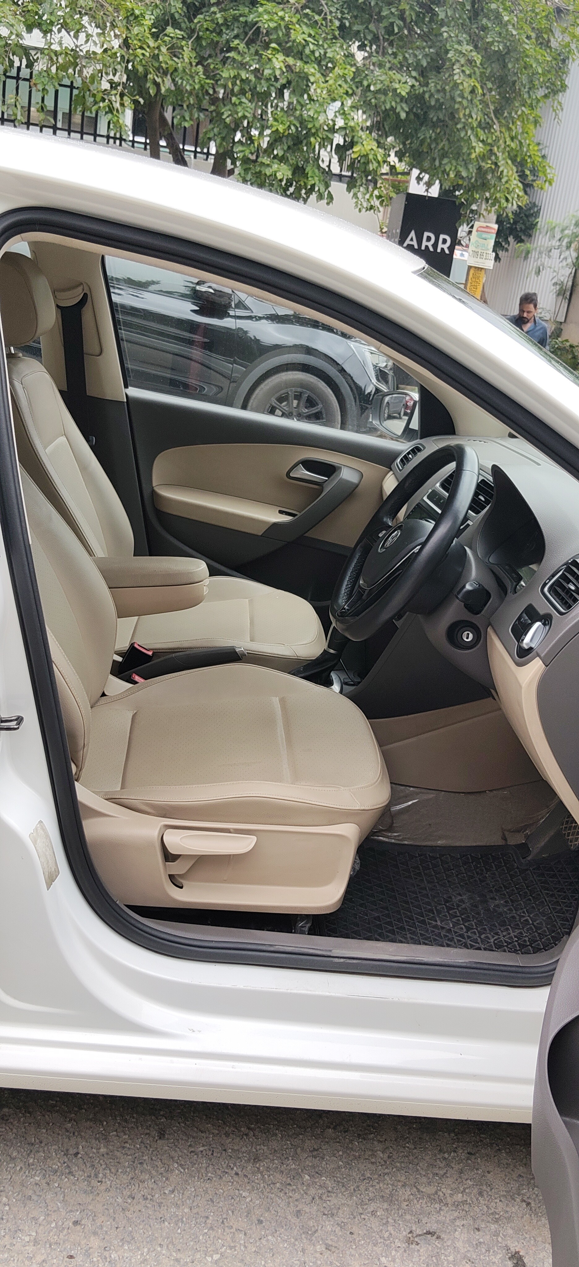 2016 Volkswagen Vento 1.2 L TSI Highline Petrol AT BS IV