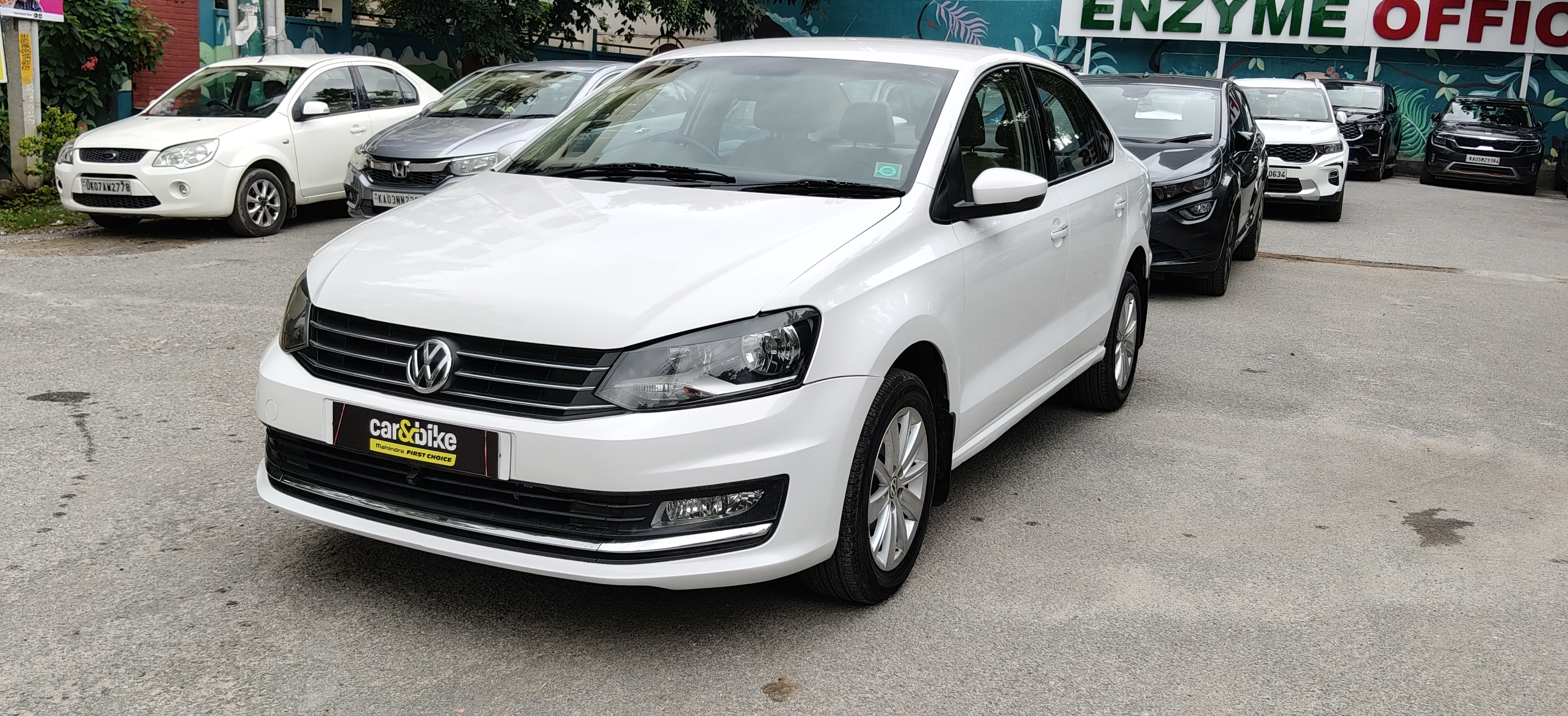 2016 Volkswagen Vento 1.2 L TSI Highline Petrol AT BS IV