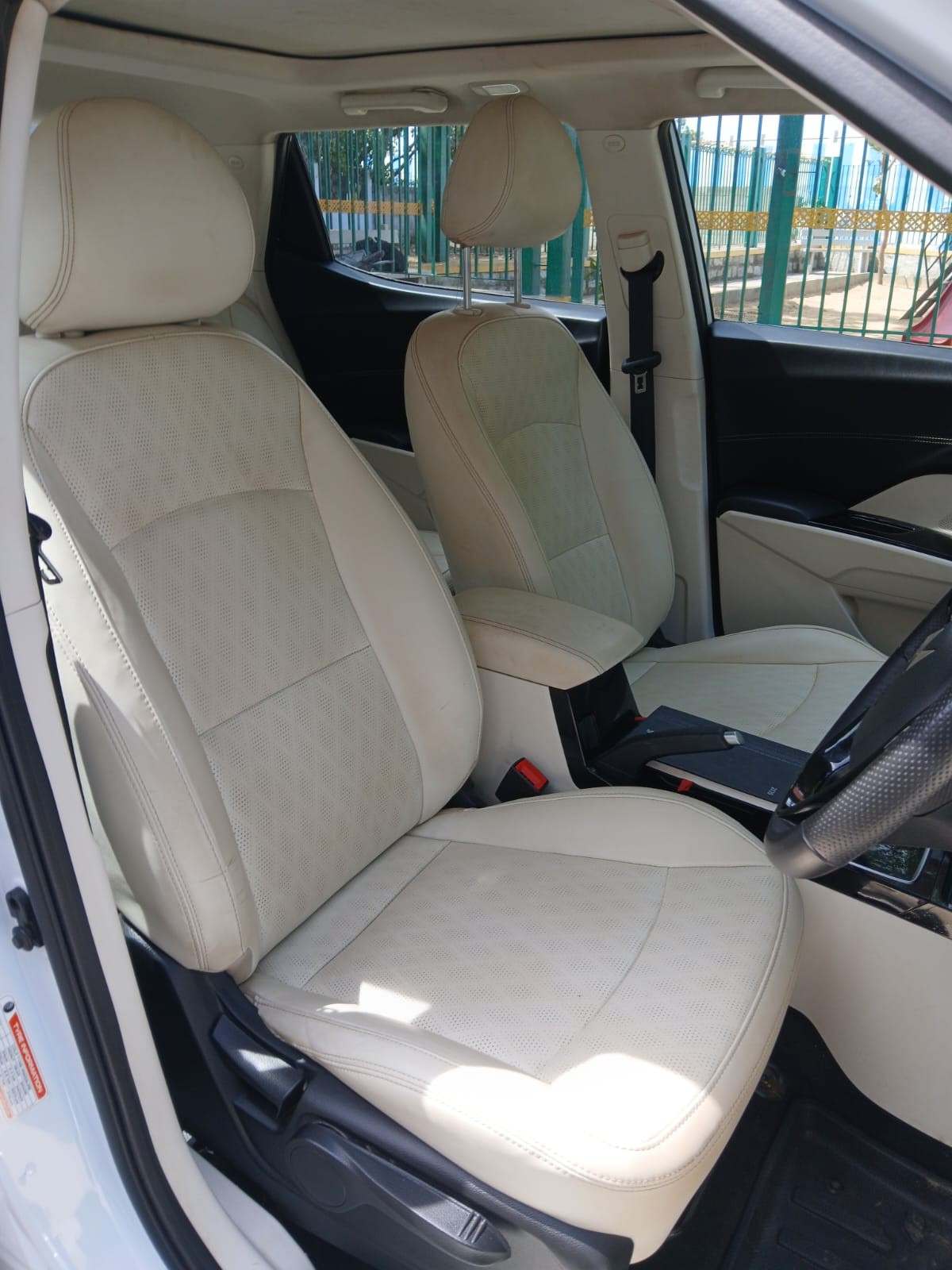 2024 Mahindra XUV 3XO MX2