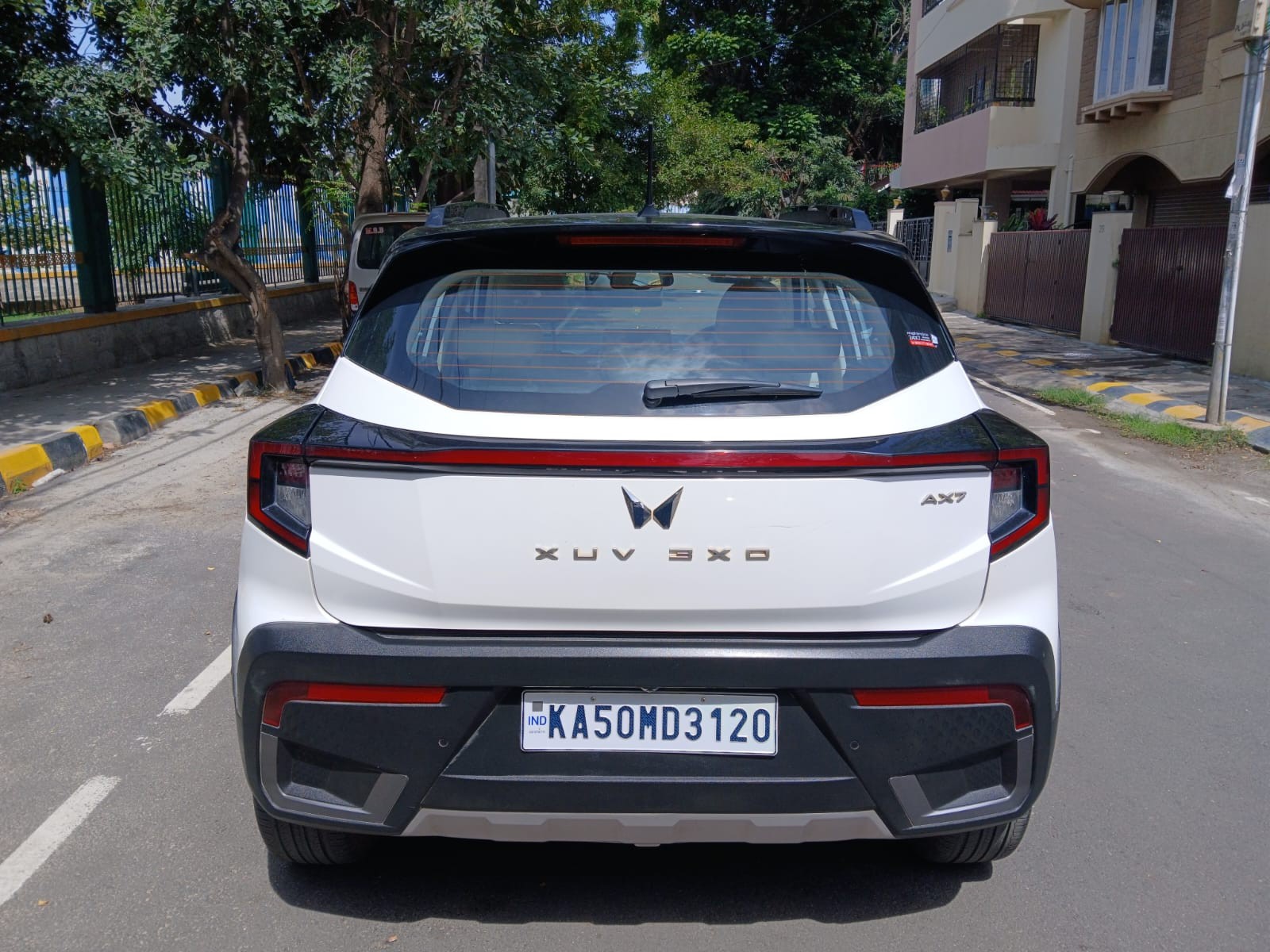 2024 Mahindra XUV 3XO MX2