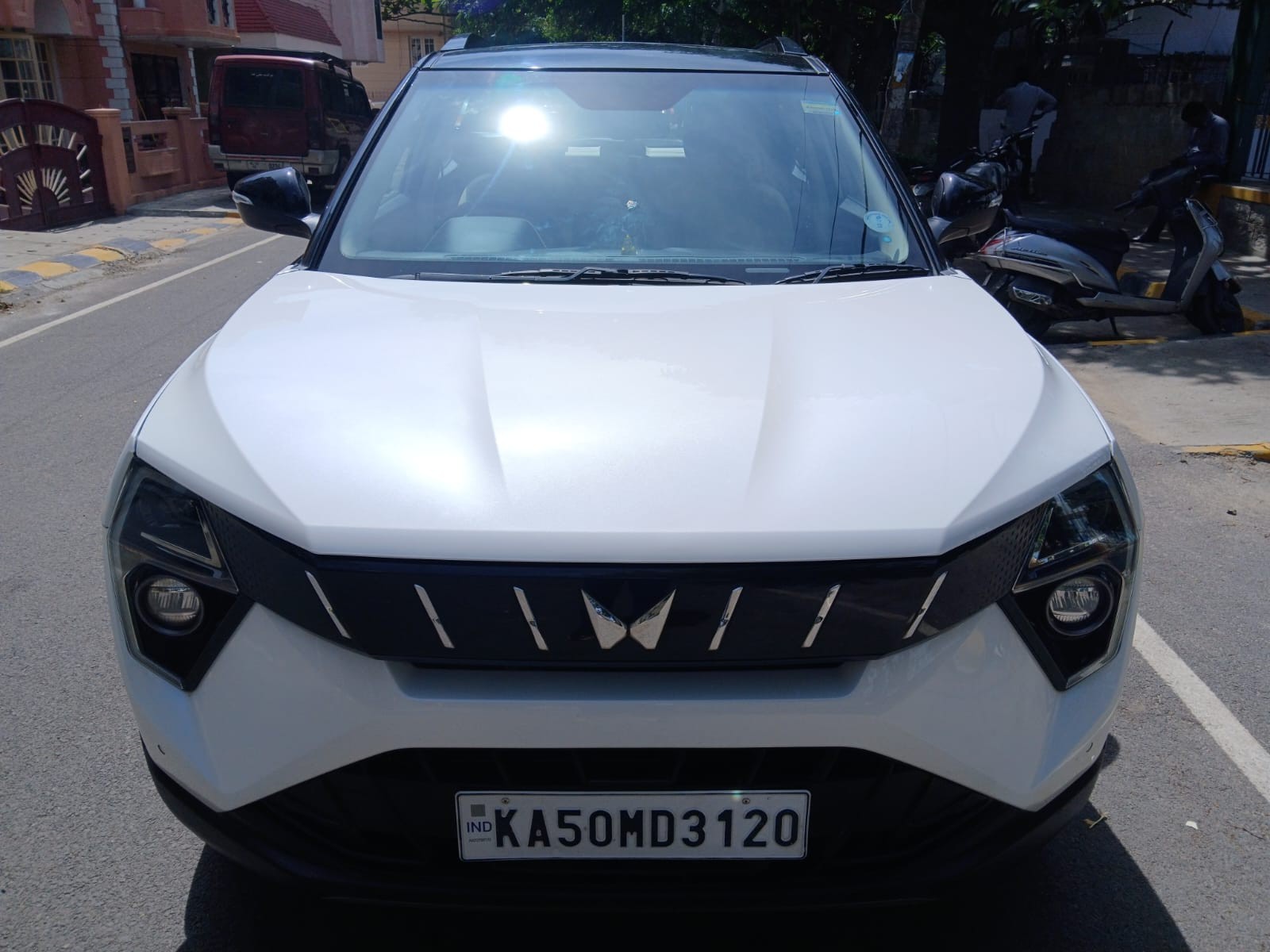 2024 Mahindra XUV 3XO MX2