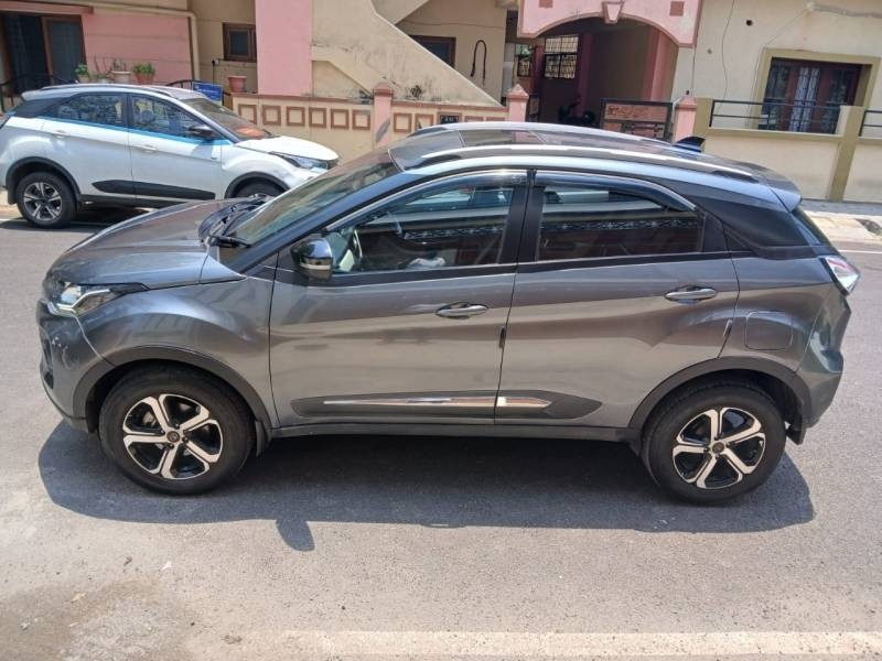2023 Tata Nexon Revotron XZA Plus Luxs AMT