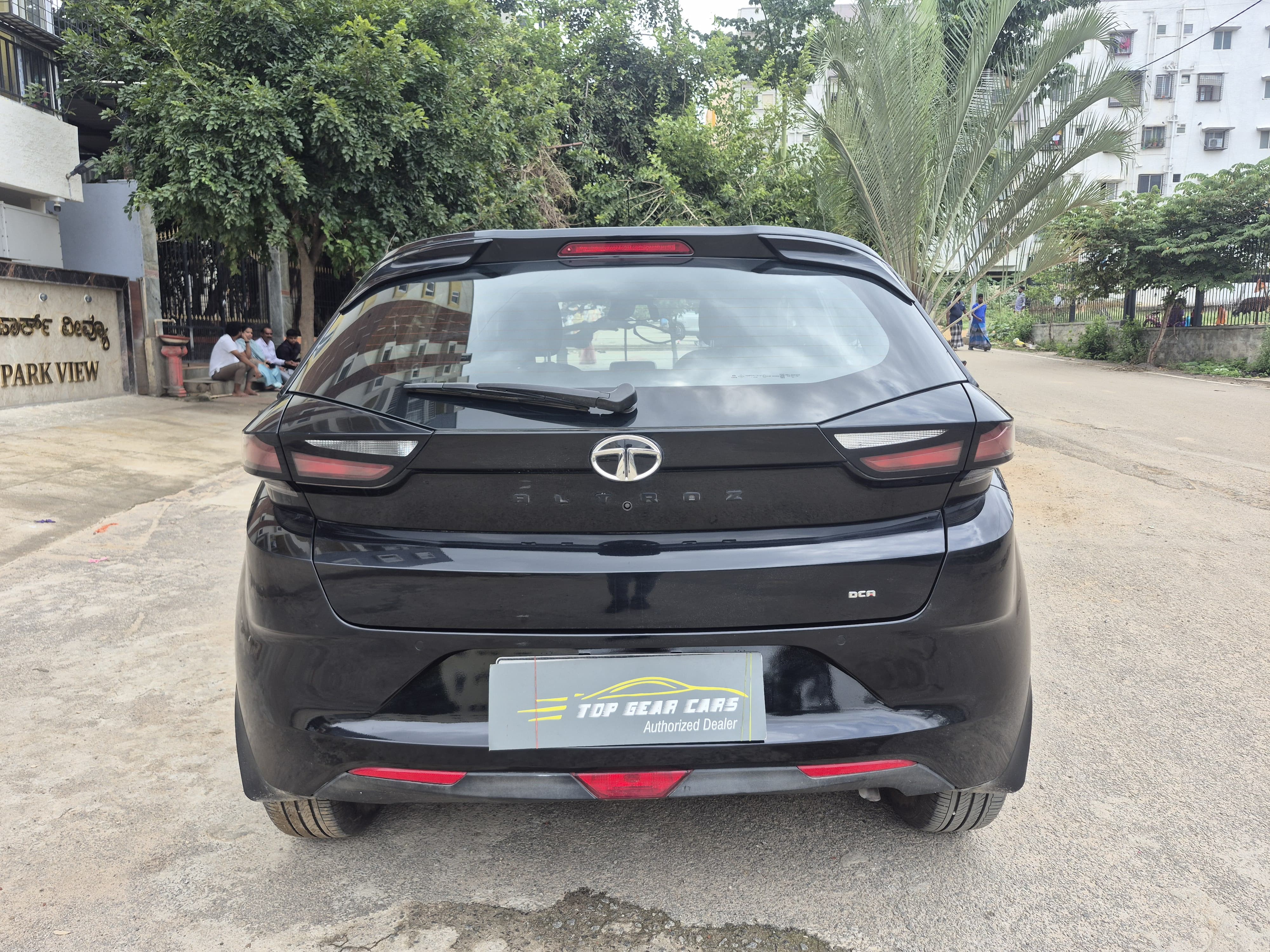 2022 Tata Altroz XZ Plus TC Dark Petrol