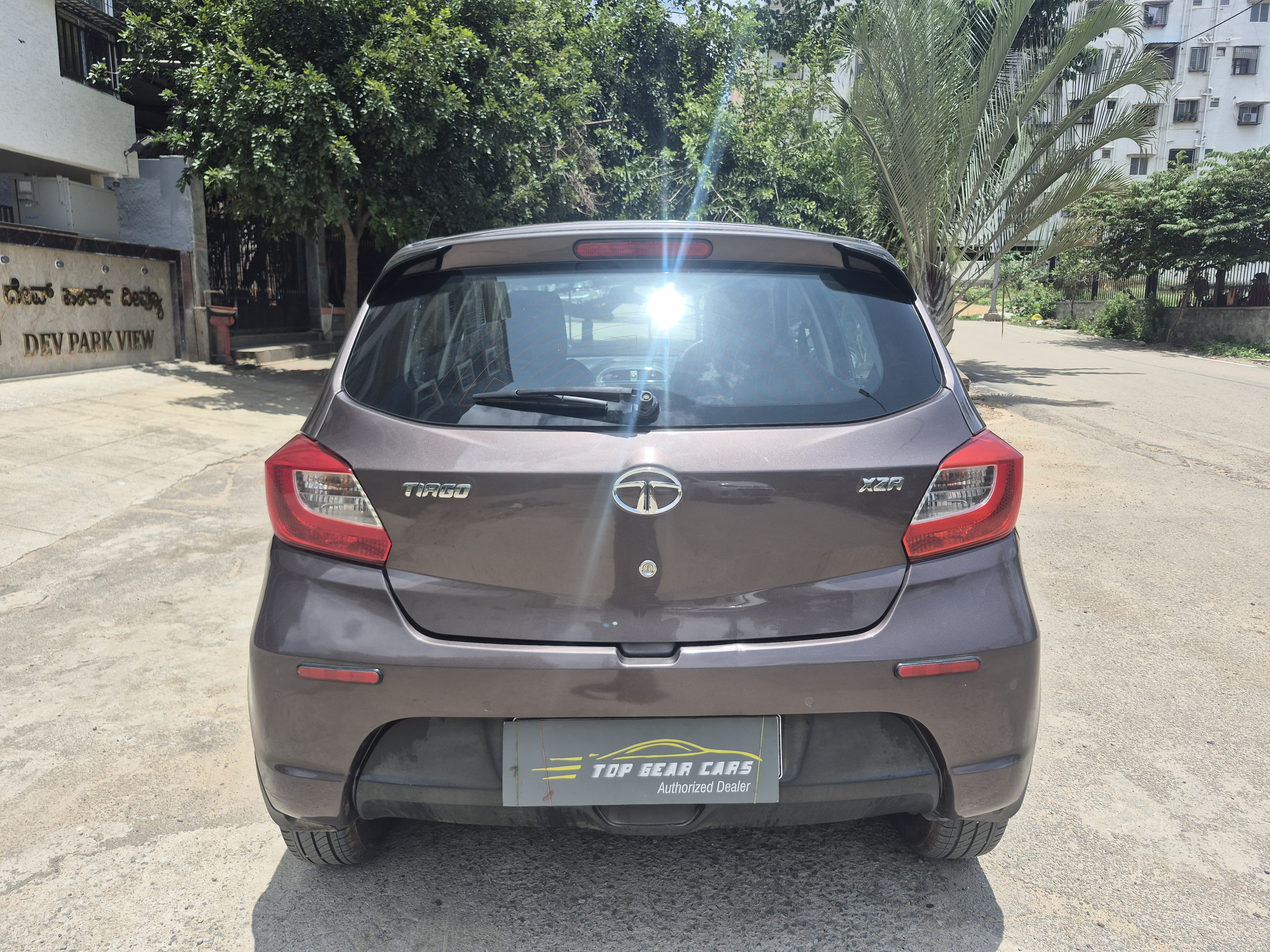 2018 Tata Tiago Revotron XZA AMT[2017-2022]