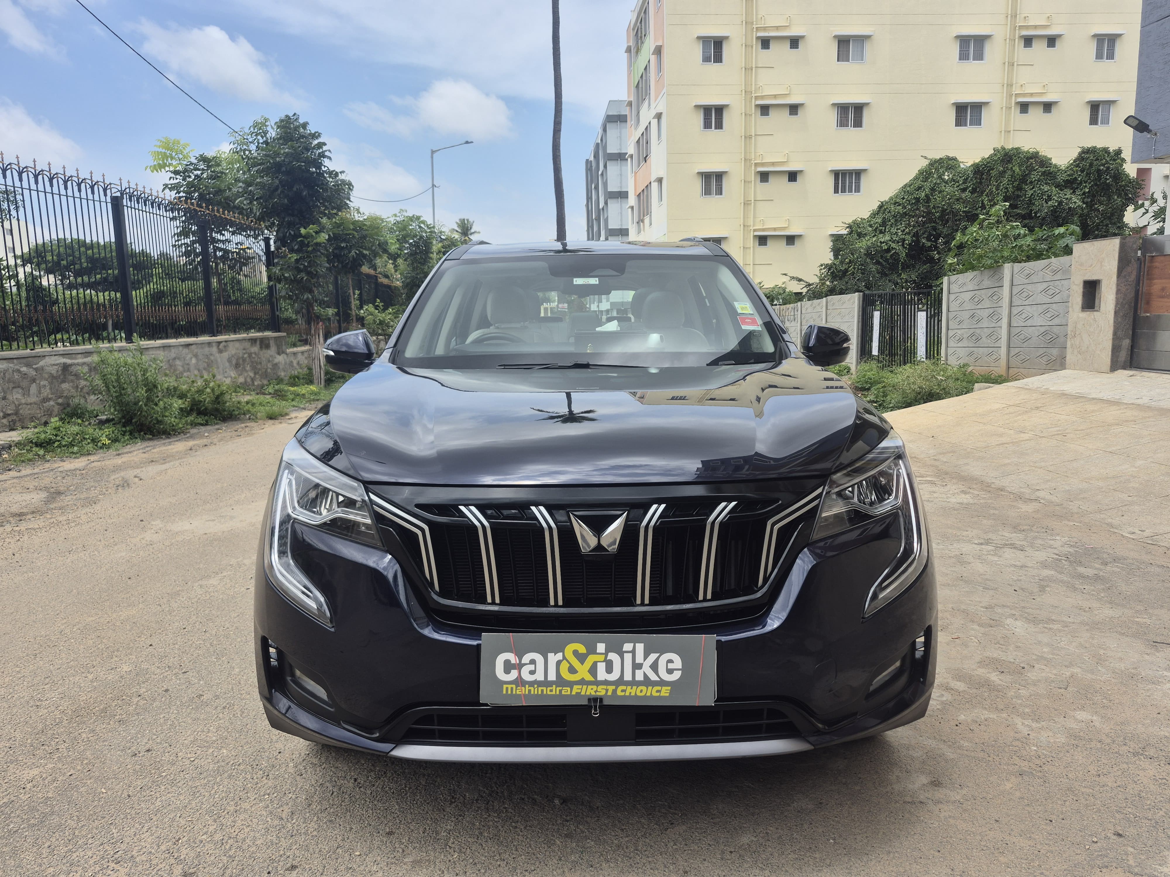 2024 Mahindra XUV700 AX7 AT Petrol 7 STR