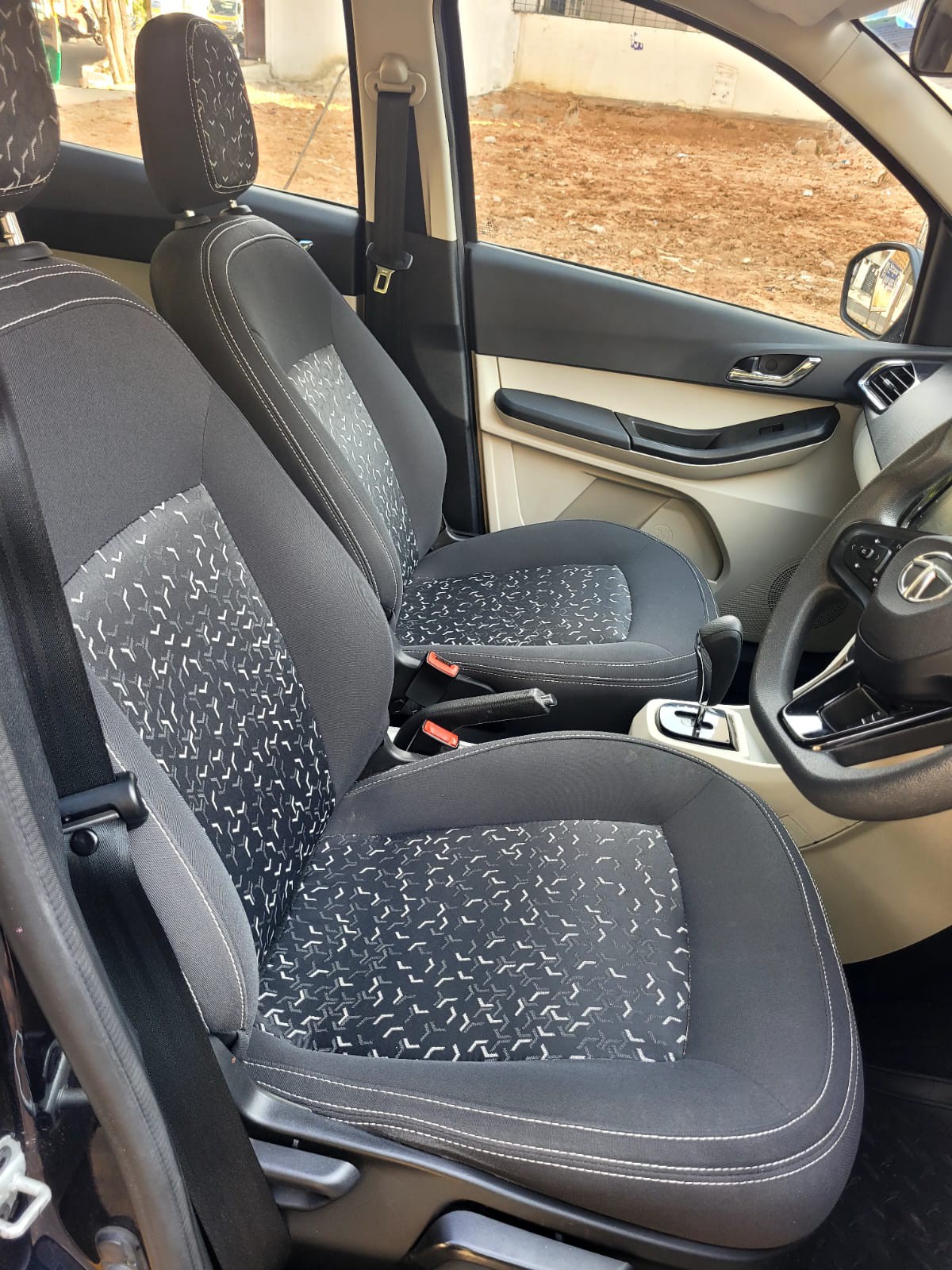 2023 Tata Tiago Revotron XZA AMT[2017-2022]