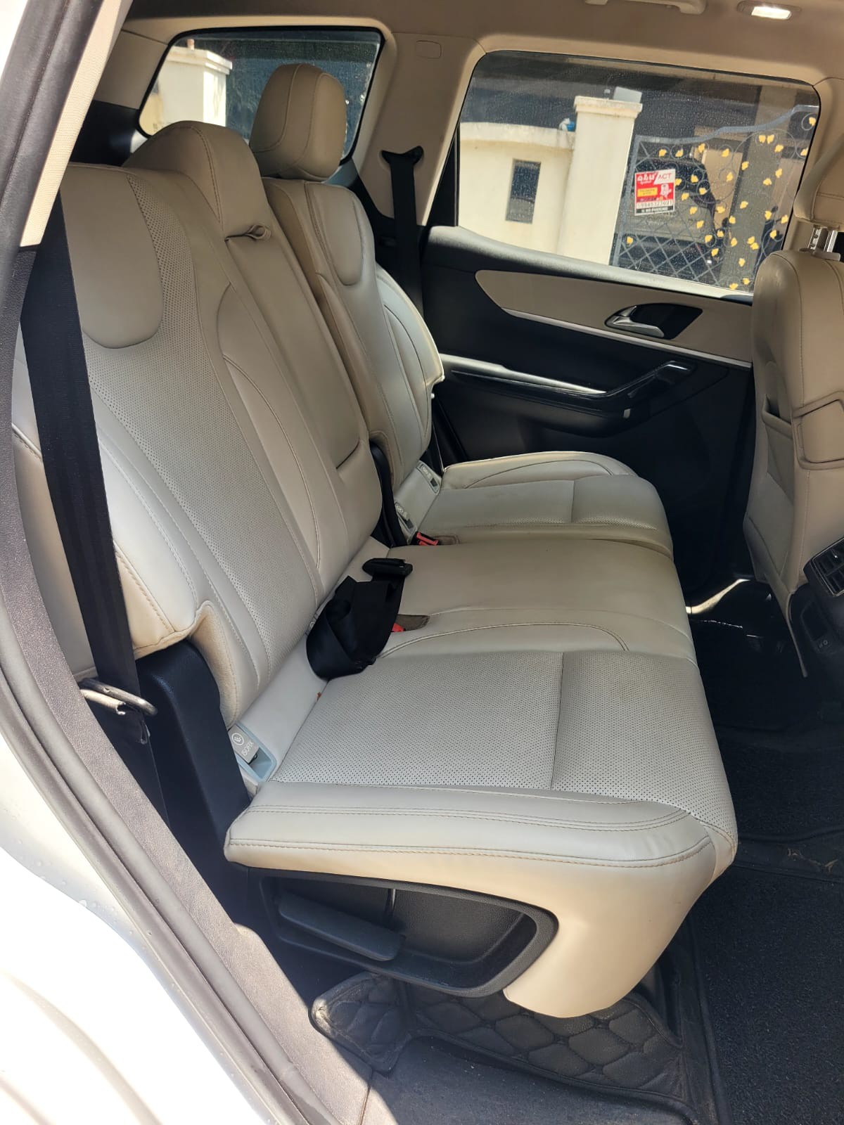 2024 Mahindra XUV700 AX7 AT Luxury Diesel 7 STR