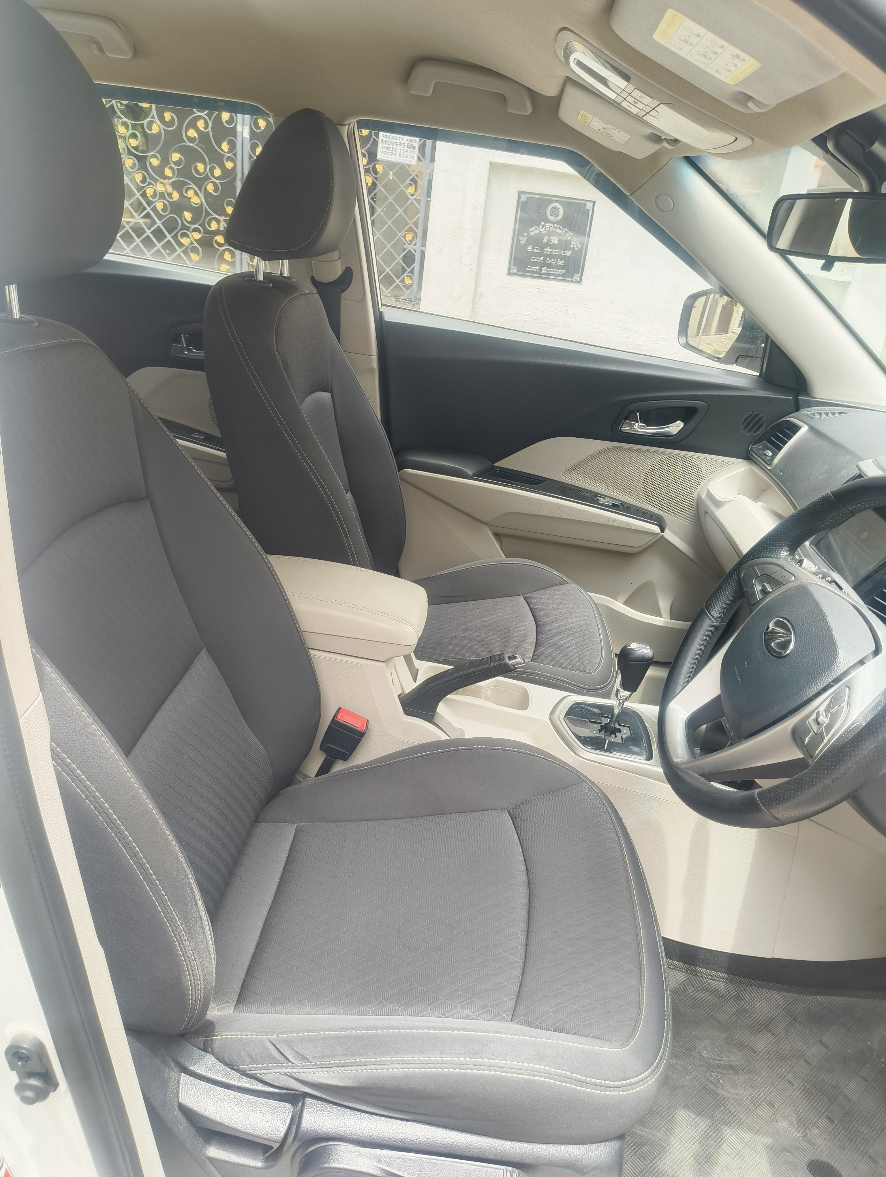 2019 Mahindra XUV300 W8 Diesel BS IV