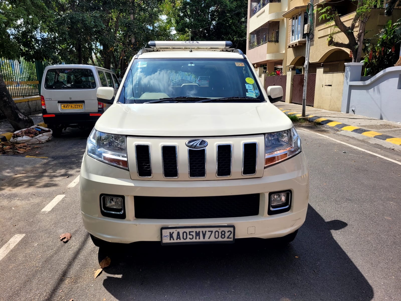 2017 Mahindra TUV300 T8 100HP