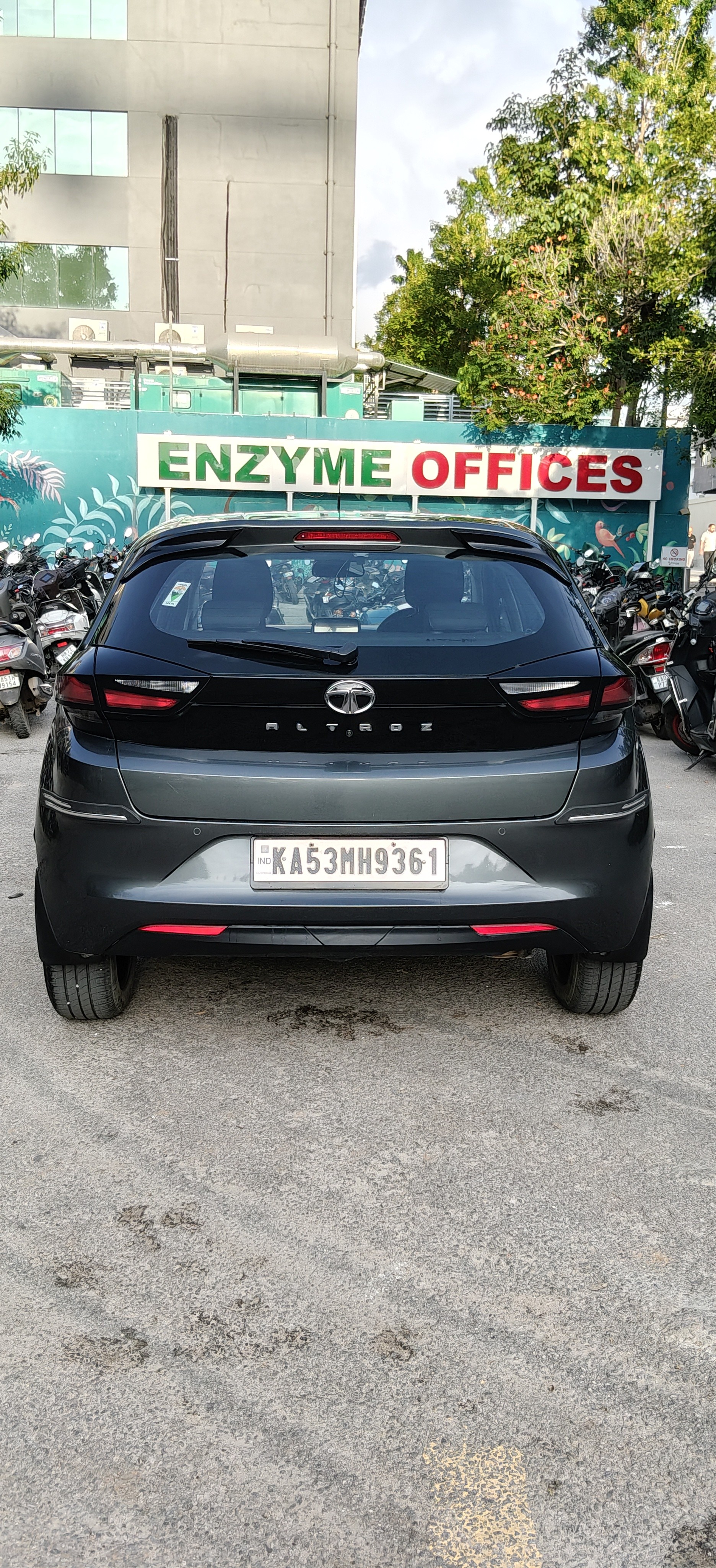 2021 Tata Altroz XZ Petrol