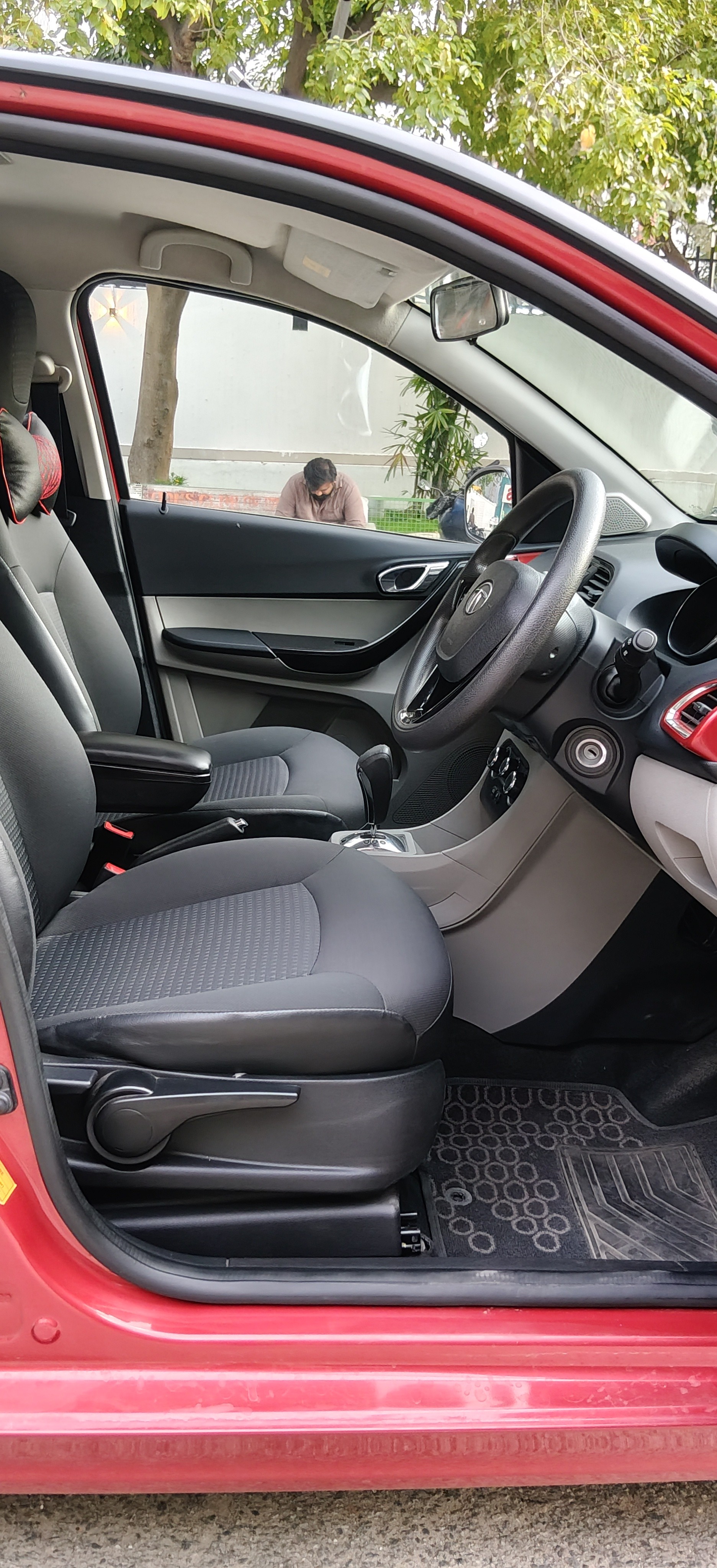 2019 Tata Tiago Revotron XZA AMT[2017-2022]
